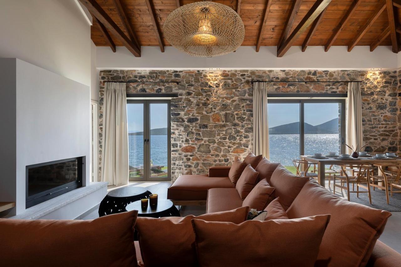 Lichnos Luxury Suites Sourpi Esterno foto