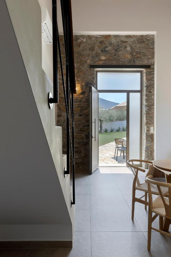 Lichnos Luxury Suites Sourpi Esterno foto