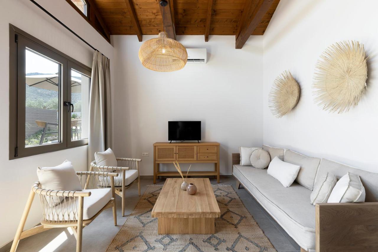 Lichnos Luxury Suites Sourpi Esterno foto