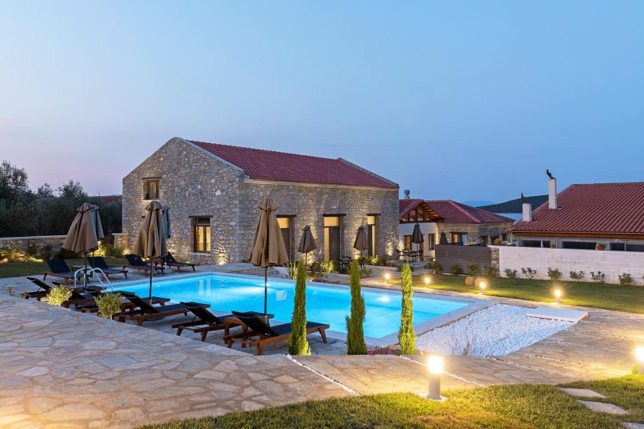 Lichnos Luxury Suites Sourpi Esterno foto