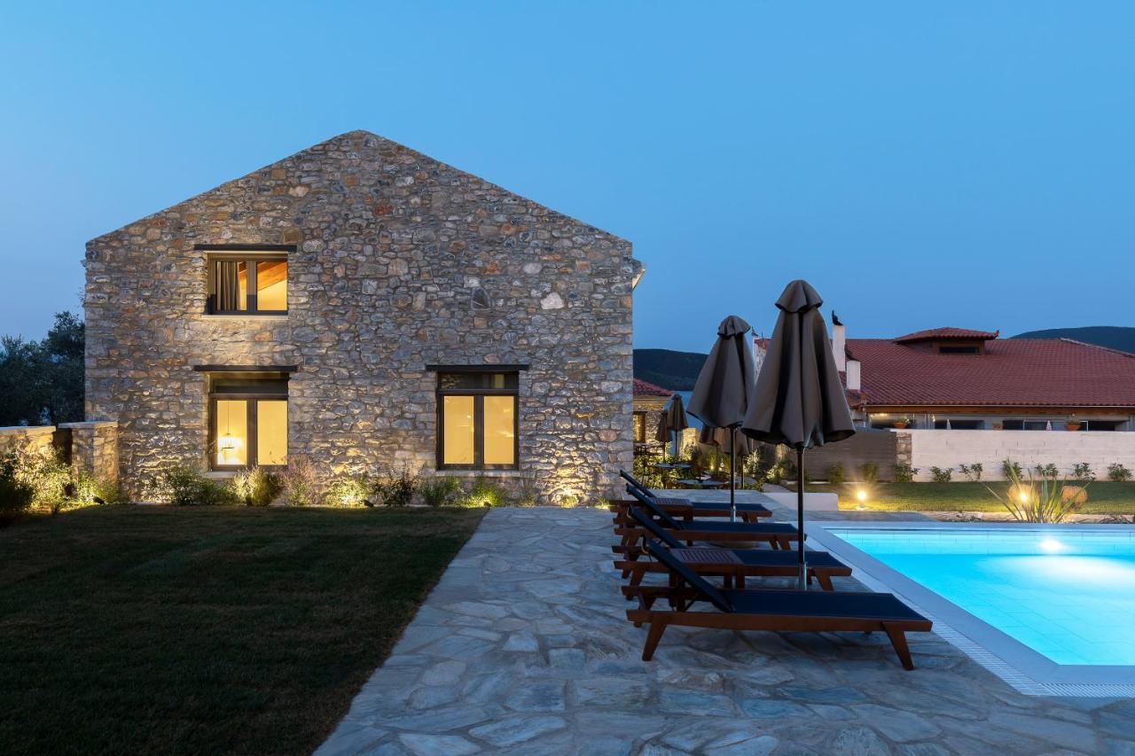 Lichnos Luxury Suites Sourpi Esterno foto