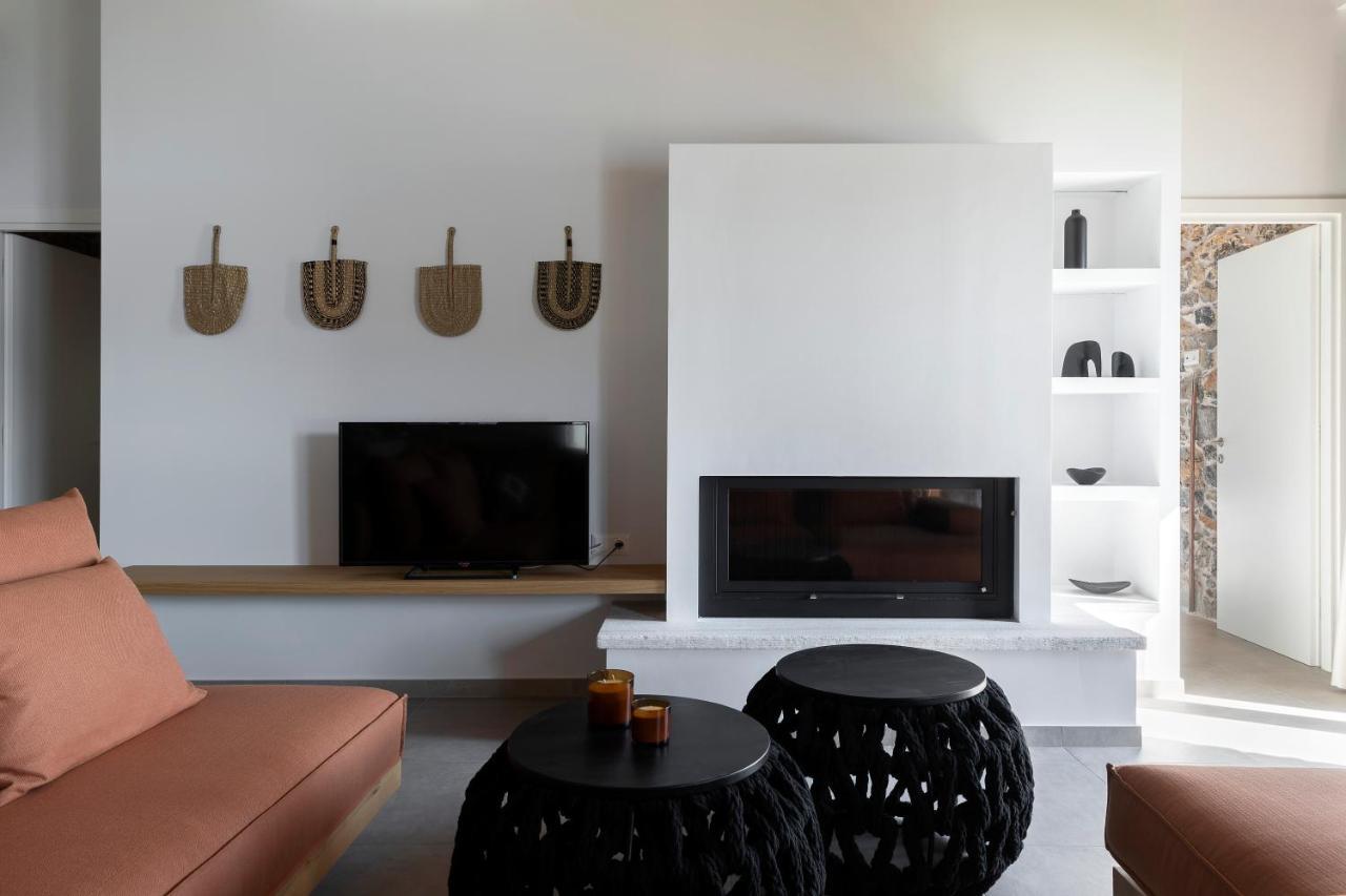 Lichnos Luxury Suites Sourpi Esterno foto