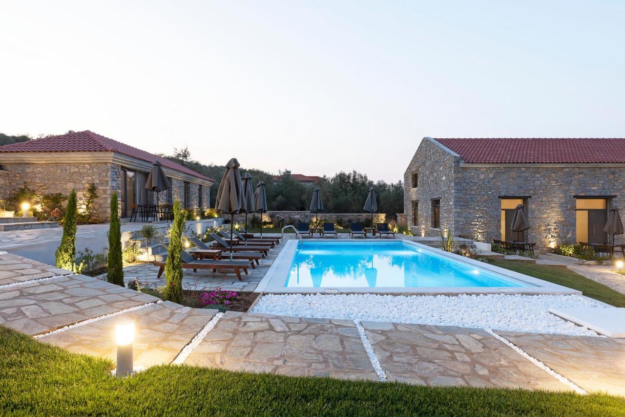 Lichnos Luxury Suites Sourpi Esterno foto