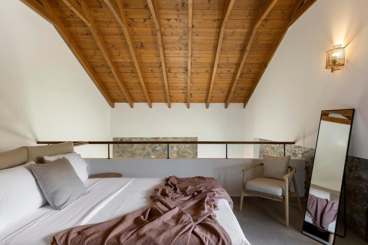 Lichnos Luxury Suites Sourpi Esterno foto